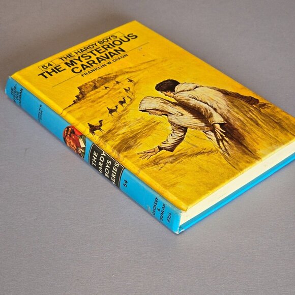 The Hardy Boys The Mysterious Caravan Franklin W Dixon 1975 Hardcover Book - Picture 2 of 15